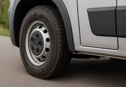 Gomme carico C: significato e guida alla scelta per furgoni e veicoli commerciali