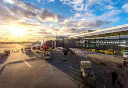 Solutions pratiques et économiques pour se garer à l’aéroport : les options low cost disponibles